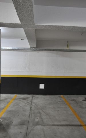 Casa de condomínio à venda com 48m², 2 quartos e 1 vagaVaga de garagem