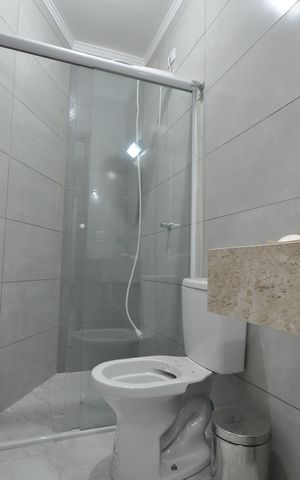 Casa de condomínio à venda com 48m², 2 quartos e 1 vagaBanheiro