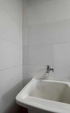 Casa de condomínio à venda com 160m², 4 quartos e 1 vaga Casa de condomínio à venda com 160m², 4 quartos e 1 vagaÁrea de Serviço