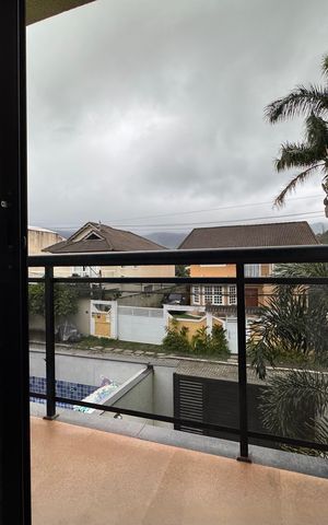 Casa de condomínio à venda com 160m², 4 quartos e 1 vaga Casa de condomínio à venda com 160m², 4 quartos e 1 vagaSuíte Master - Varanda