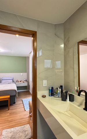 Casa de condomínio à venda com 160m², 4 quartos e 1 vaga Casa de condomínio à venda com 160m², 4 quartos e 1 vagaSuíte Master - Banheiro