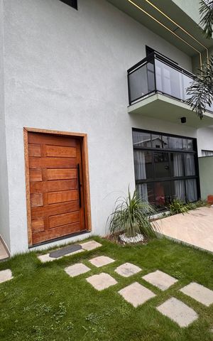 Casa de condomínio à venda com 160m², 4 quartos e 1 vaga Casa de condomínio à venda com 160m², 4 quartos e 1 vagaÁrea externa
