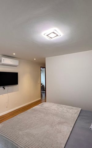 Casa de condomínio à venda com 160m², 4 quartos e 1 vaga Casa de condomínio à venda com 160m², 4 quartos e 1 vagaSuíte Master