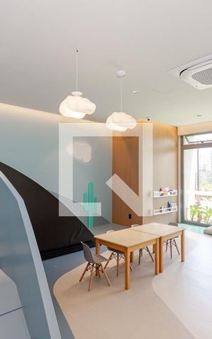Studio à venda com 25m², 1 quarto e sem vaga Studio à venda com 25m², 1 quarto e sem vagaBrinquedoteca
