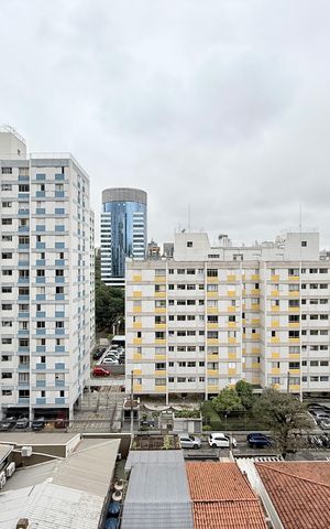 Apartamento para alugar com 50m², 2 quartos e 1 vaga Apartamento para alugar com 50m², 2 quartos e 1 vagaVista Closet Suíte 1