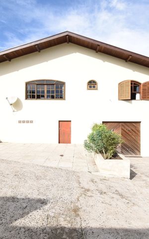 Casa à venda com 600m², 2 quartos e 5 vagasÁrea externa