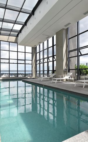 Apartamento à venda com 90m², 3 quartos e 2 vagasÁrea comum - Piscina