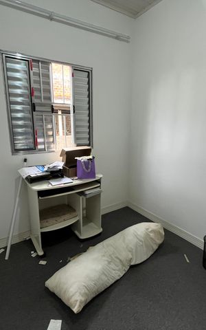 Casa à venda com 400m², 2 quartos e 2 vagas Casa à venda com 400m², 2 quartos e 2 vagasQuarto