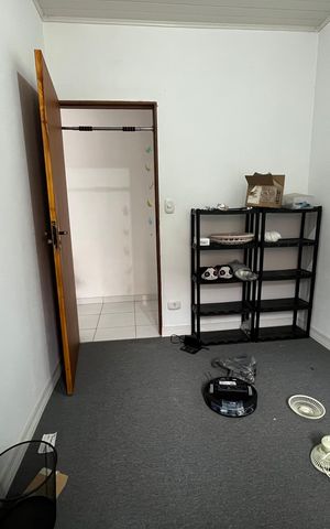 Casa à venda com 400m², 2 quartos e 2 vagas Casa à venda com 400m², 2 quartos e 2 vagasQuarto