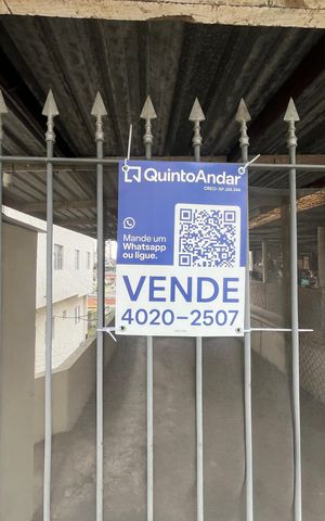 Casa à venda com 400m², 2 quartos e 2 vagas Casa à venda com 400m², 2 quartos e 2 vagasFachada - placa instalada