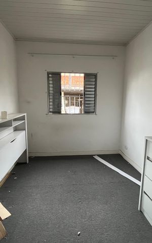 Casa à venda com 400m², 2 quartos e 2 vagas Casa à venda com 400m², 2 quartos e 2 vagasQuarto