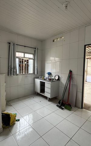 Casa à venda com 400m², 2 quartos e 2 vagas Casa à venda com 400m², 2 quartos e 2 vagasCozinha
