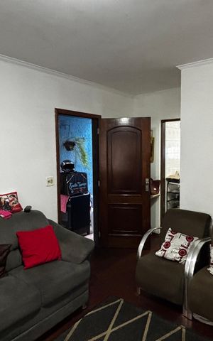 Casa à venda com 108m², 2 quartos e 2 vagas Casa à venda com 108m², 2 quartos e 2 vagasSala
