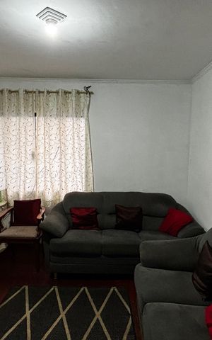 Casa à venda com 108m², 2 quartos e 2 vagas Casa à venda com 108m², 2 quartos e 2 vagasSala