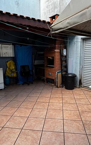 Casa à venda com 108m², 2 quartos e 2 vagas Casa à venda com 108m², 2 quartos e 2 vagasQuintal