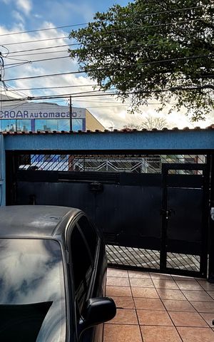 Casa à venda com 108m², 2 quartos e 2 vagas Casa à venda com 108m², 2 quartos e 2 vagasGaragem