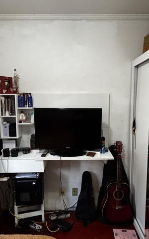 Casa à venda com 108m², 2 quartos e 2 vagas Casa à venda com 108m², 2 quartos e 2 vagasQuarto 2