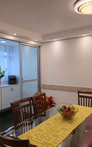 Apartamento à venda com 108m², 4 quartos e 2 vagas Apartamento à venda com 108m², 4 quartos e 2 vagasSala