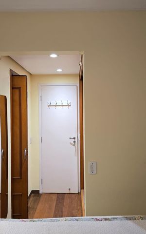 Apartamento à venda com 108m², 4 quartos e 2 vagas Apartamento à venda com 108m², 4 quartos e 2 vagasSuíte