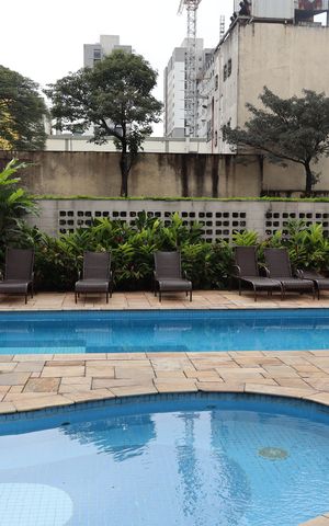 Apartamento à venda com 108m², 4 quartos e 2 vagasÁrea comum - Piscina