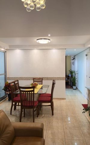 Apartamento à venda com 108m², 4 quartos e 2 vagas Apartamento à venda com 108m², 4 quartos e 2 vagasSala
