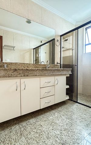 Apartamento para alugar com 364m², 4 quartos e 4 vagas