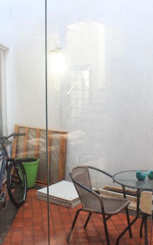 Casa à venda com 115m², 2 quartos e 2 vagasSala