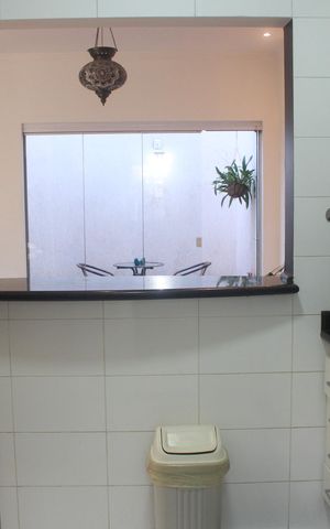 Casa à venda com 115m², 2 quartos e 2 vagasCozinha