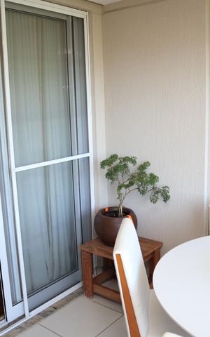 Apartamento à venda com 81m², 3 quartos e 1 vagaVARANDA