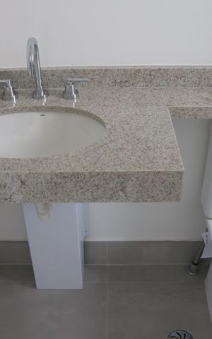 Apartamento à venda com 188m², 4 quartos e 2 vagasBanheiro 1