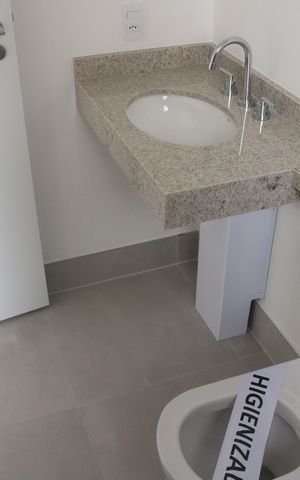 Apartamento à venda com 188m², 4 quartos e 2 vagasBanheiro 1