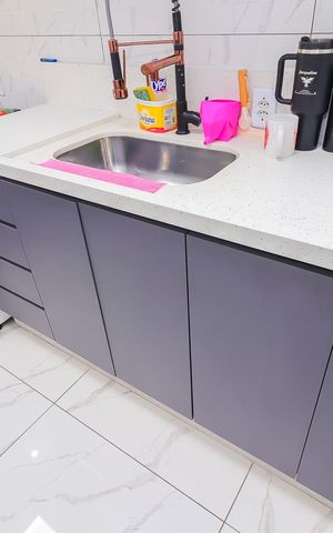 Apartamento à venda com 49m², 2 quartos e 1 vagaCozinha e Área de Serviço