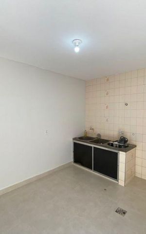 Casa para alugar com 240m², 4 quartos e 4 vagas Casa para alugar com 240m², 4 quartos e 4 vagasCozinha
