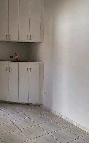 Casa para alugar com 220m², 5 quartos e 6 vagas Casa para alugar com 220m², 5 quartos e 6 vagasCozinha