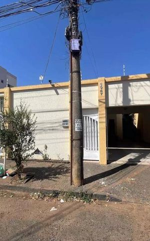 Casa para alugar com 220m², 5 quartos e 6 vagas