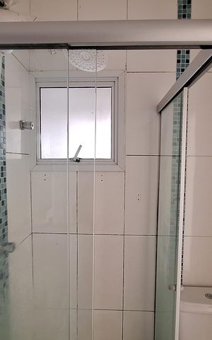 Apartamento à venda com 48m², 2 quartos e 1 vaga Apartamento à venda com 48m², 2 quartos e 1 vagaBanheiro