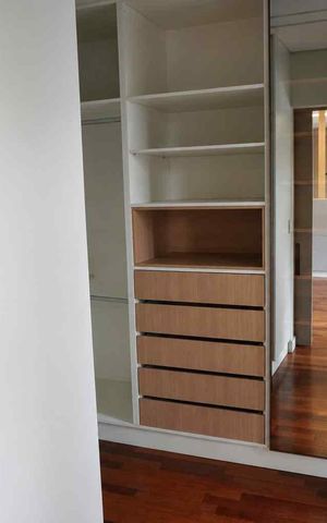 Casa de condomínio para alugar com 200m², 3 quartos e 6 vagas Casa de condomínio para alugar com 200m², 3 quartos e 6 vagasCloset - Suite3 Principal