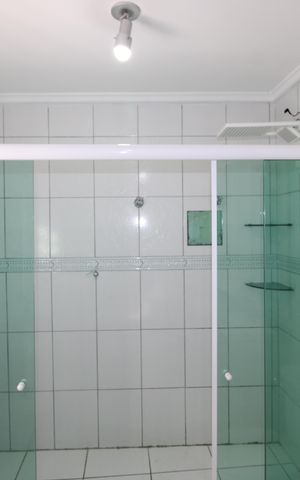 Casa à venda com 160m², 3 quartos e 4 vagasQuarto 2 - Banheiro
