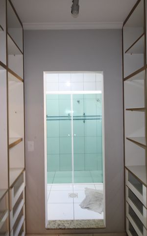 Casa à venda com 160m², 3 quartos e 4 vagasQuarto 1 - Banheiro