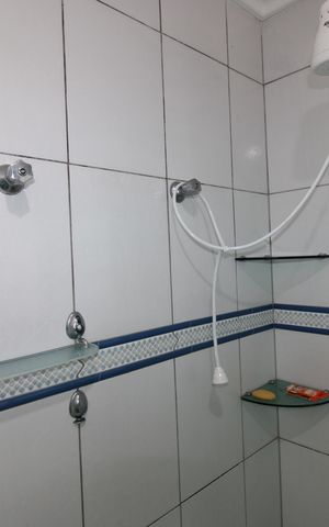 Casa à venda com 160m², 3 quartos e 4 vagasQuarto 1 - Banheiro
