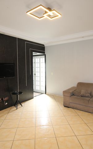Casa à venda com 160m², 3 quartos e 4 vagasSala