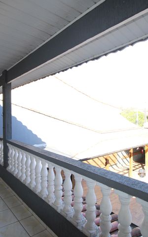 Casa à venda com 160m², 3 quartos e 4 vagasQuarto 1 - Varanda