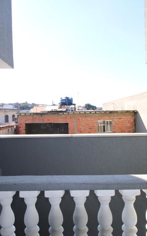 Casa à venda com 160m², 3 quartos e 4 vagasQuarto 2 - Varanda