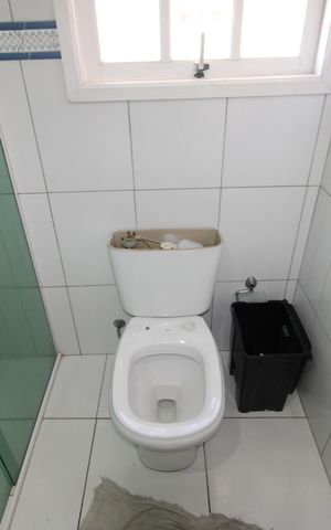 Casa à venda com 160m², 3 quartos e 4 vagasQuarto 1 - Banheiro