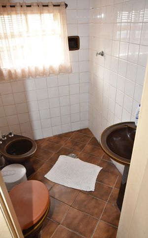 Casa para alugar com 20800m², 3 quartos e 3 vagasBanheiro