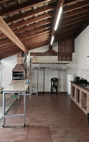 Casa à venda com 280m², 4 quartos e 5 vagasChurrasqueira