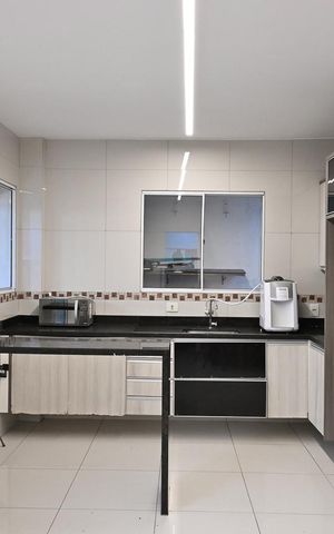 Casa à venda com 280m², 4 quartos e 5 vagasCozinha