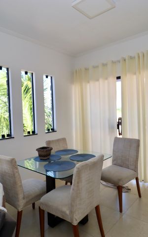 Casa para alugar com 89m², 2 quartos e sem vagaSala
