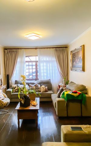 Casa para alugar com 285m², 3 quartos e 5 vagas