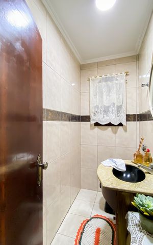 Casa para alugar com 285m², 3 quartos e 5 vagas